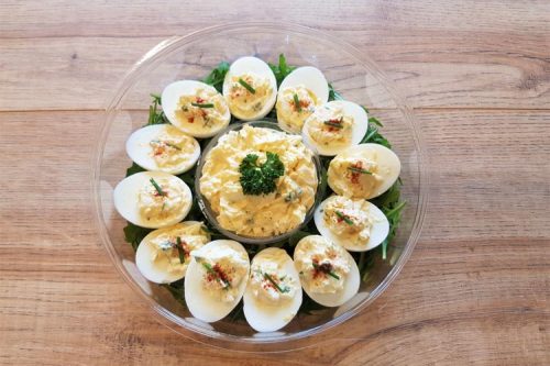 Gevulde eieren met eiersalade
